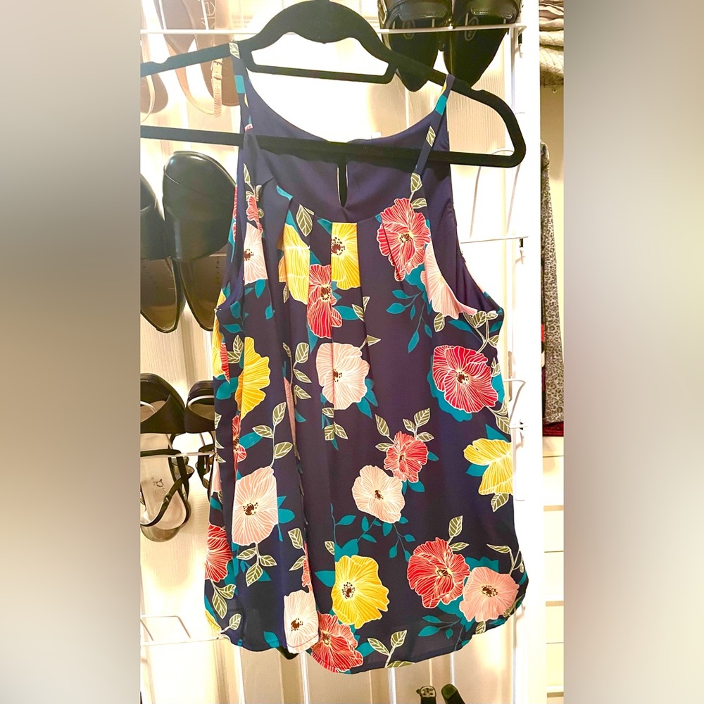 Women’s DNA Couture Sleeveless Blouse, size L